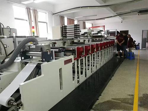 10-цветная флексографская узкорулонная печатная машина, Китай